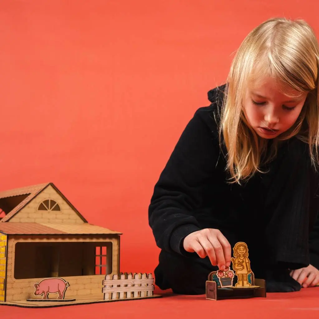 Crateit - Farmlife - Wooden toy - The Farmhouse