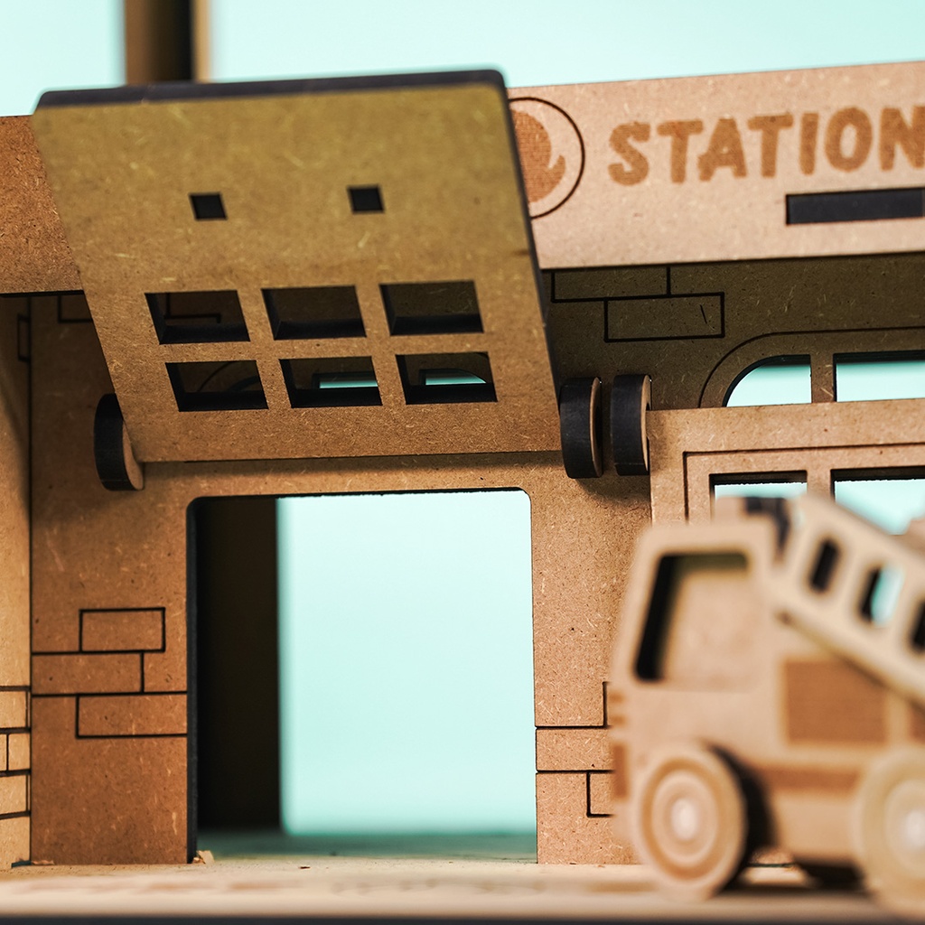 Crateit Town - Wooden toy - Fire Station
