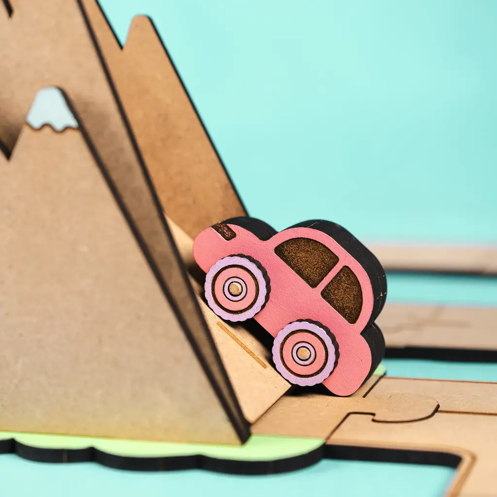 Crateit Town - Wooden toy - Around The Mountain
