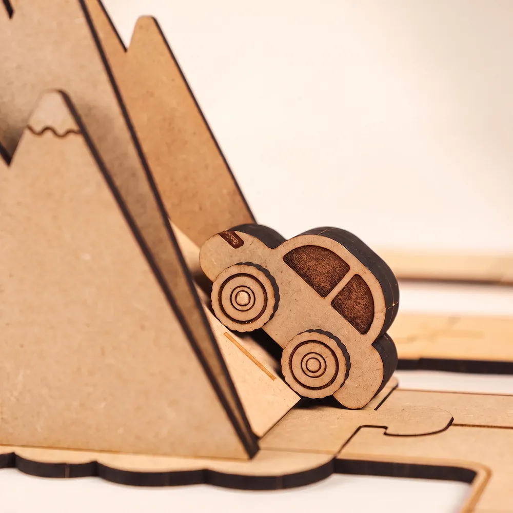 Crateit Town - Wooden toy - Around The Mountain