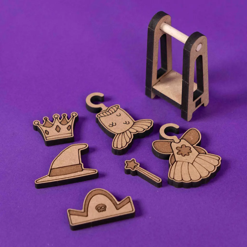 Crateit Roomies - Wooden toy - Living Room & Playroom - Couch & Crayons