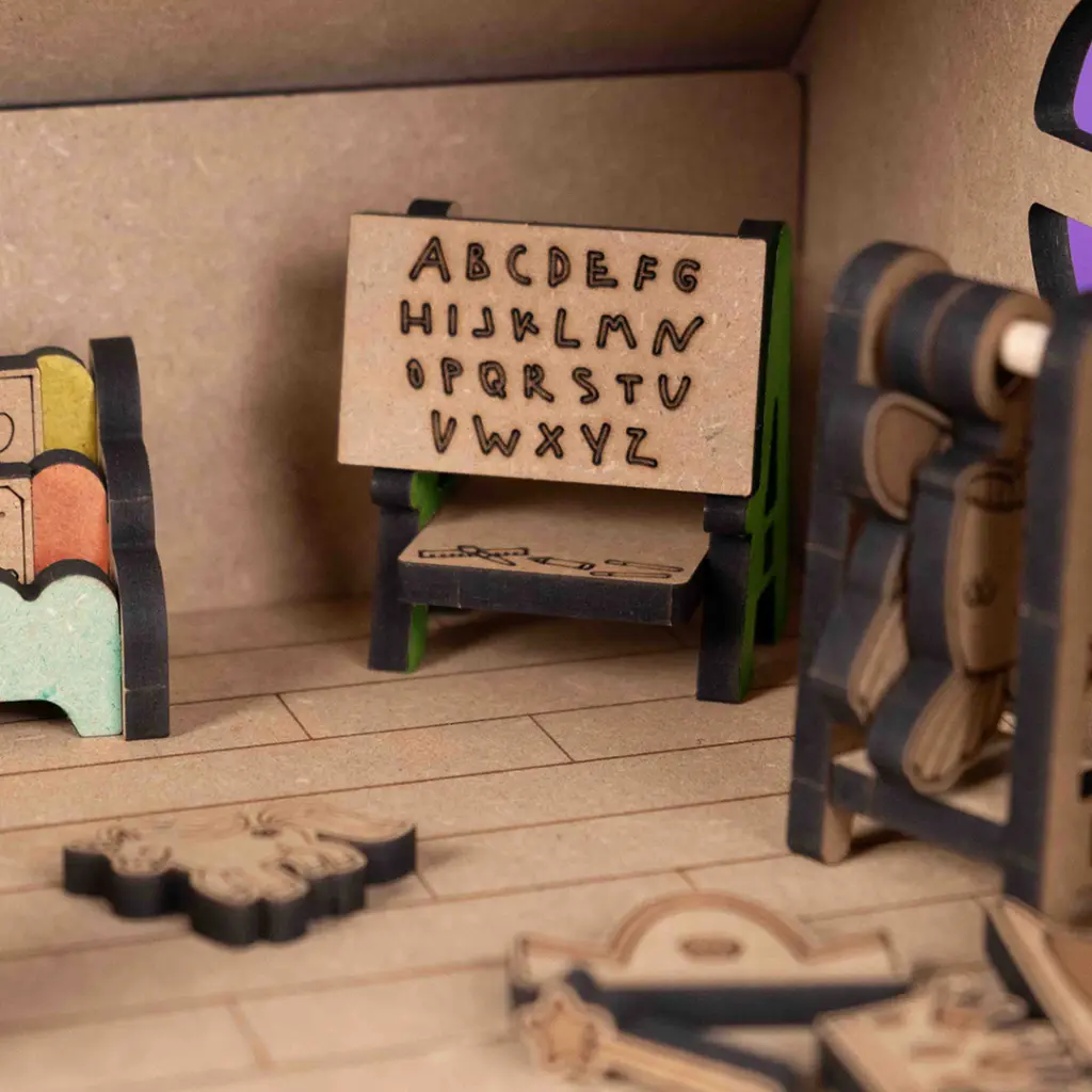 Crateit Roomies - Wooden toy - Living Room & Playroom - Couch & Crayons