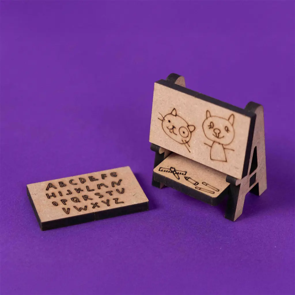 Crateit Roomies - Wooden toy - Living Room & Playroom - Couch & Crayons